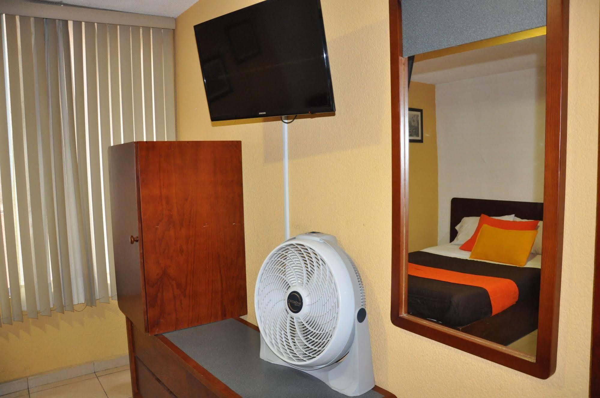 Santa Lucia Del Bosque 3*