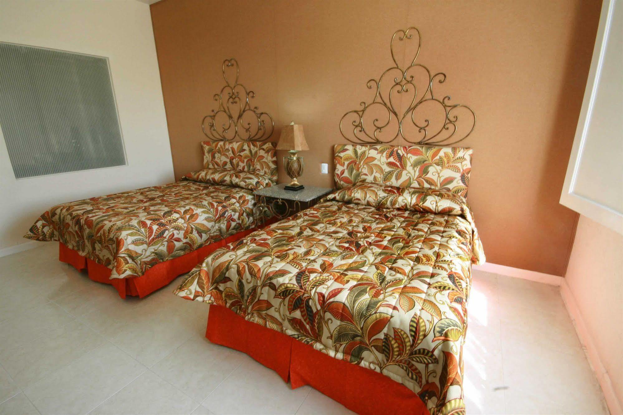 Zar Hotel