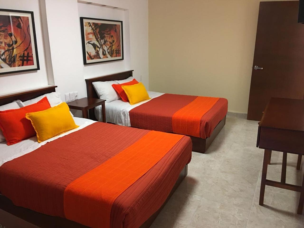 Santa Lucia Del Bosque Hotel