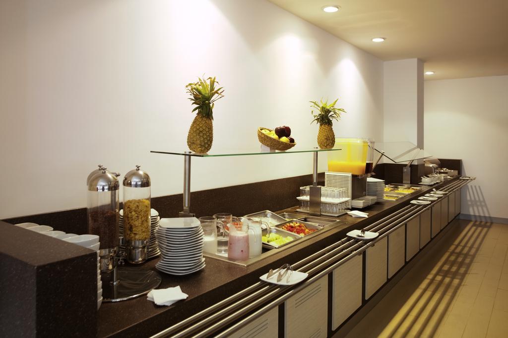 Ibis Hotel 3*