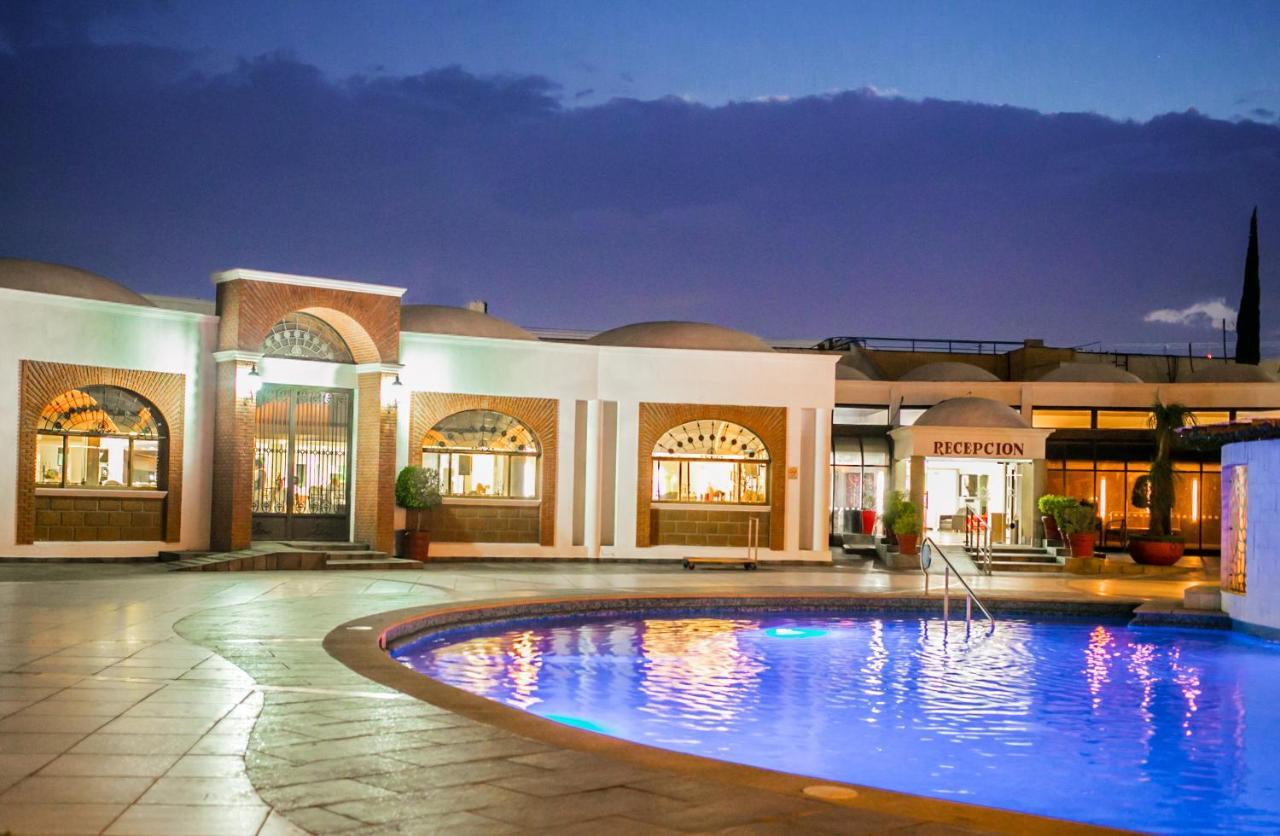 Maria Dolores Hotel