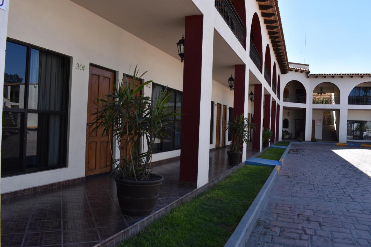 Sand's San Luis Hotel 3*