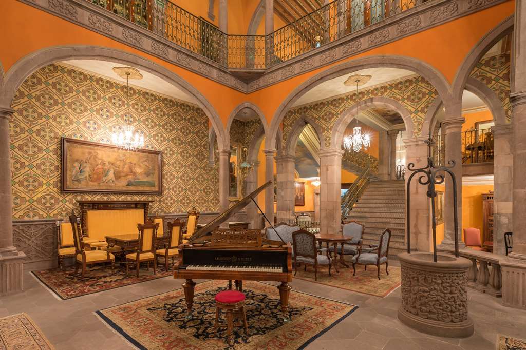 Hotel Quinta Real Palacio San Agusti 4*