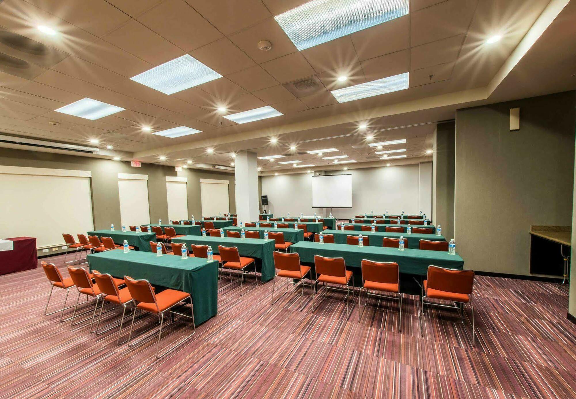 Hotel Courtyard By Marriott San Luis Potosí
