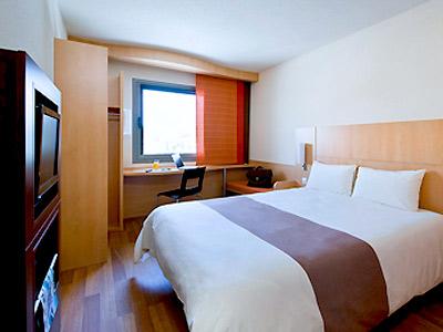 Ibis Hotel 3*