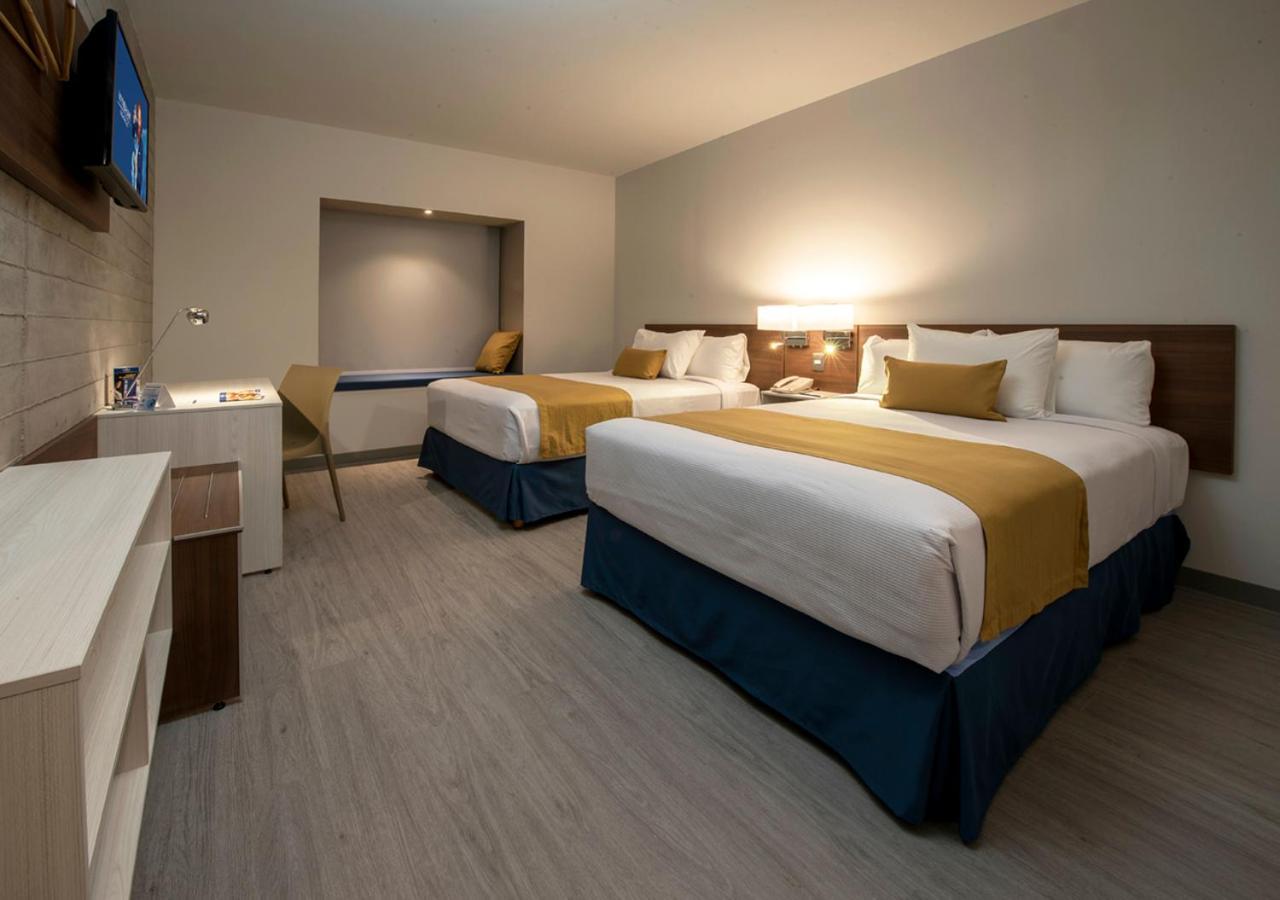 Microtel & By Wyndham Hotel San Luis Potosí
